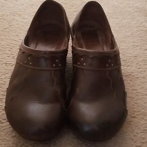 Brown leather Danskos clogs